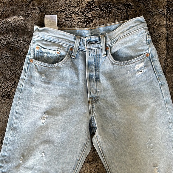 Levi’s 501 Skinny - Picture 1 of 5